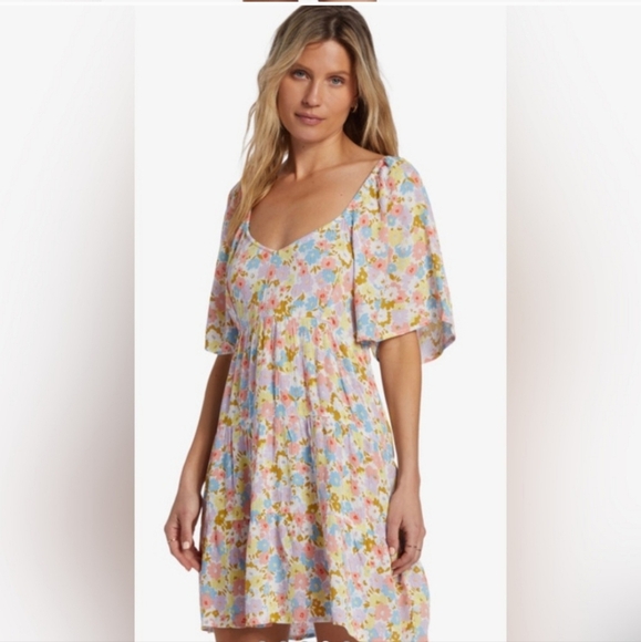 Billabong Take A Chance‎ Salt Crystal floral mini Babydoll Dress size Medium new - Picture 2 of 5